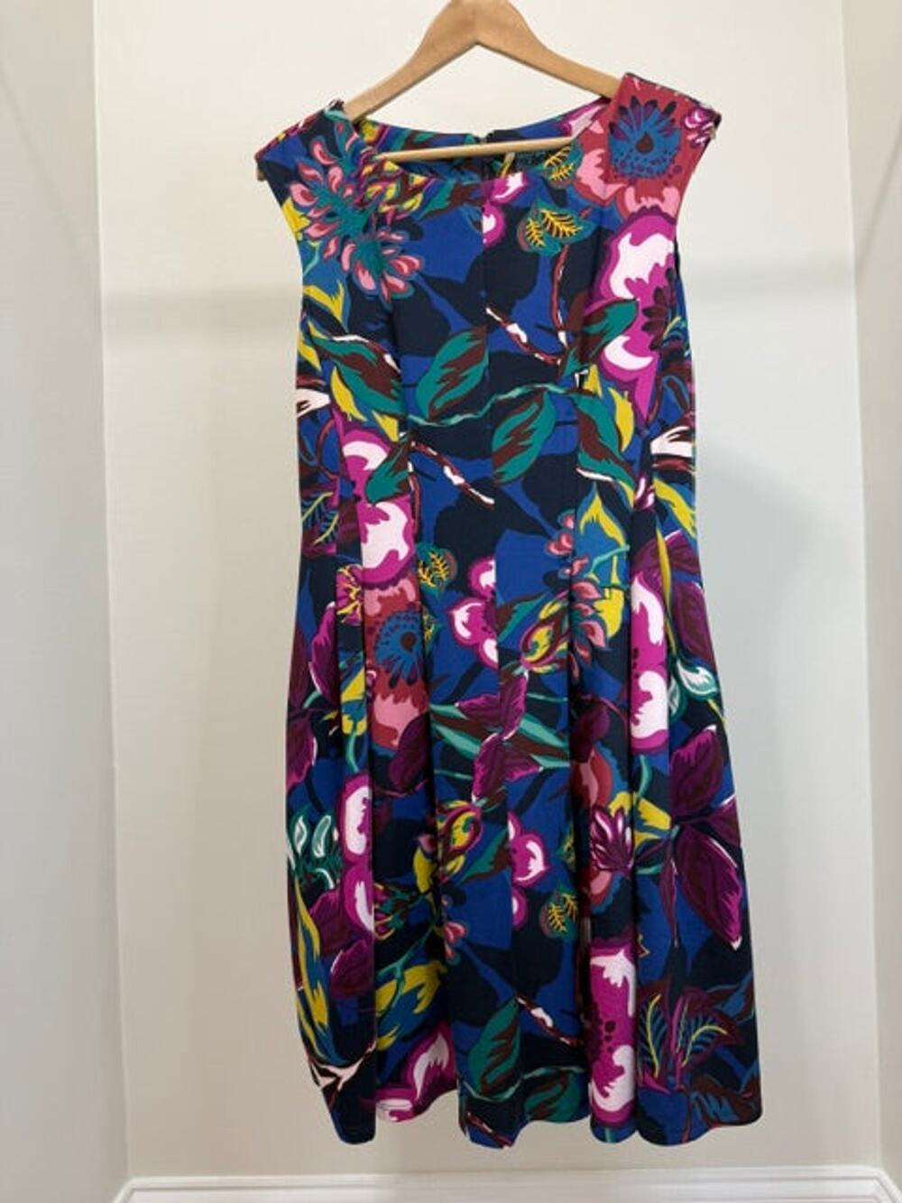 Gabby Skye Floral Fit & Flare Sleeveless Dress Pockets Sz14